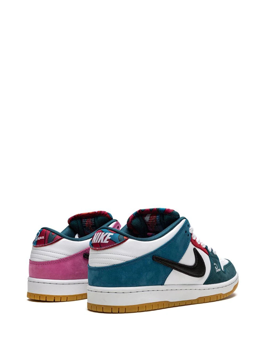 Nike sb dunk 2025 low parra f&f