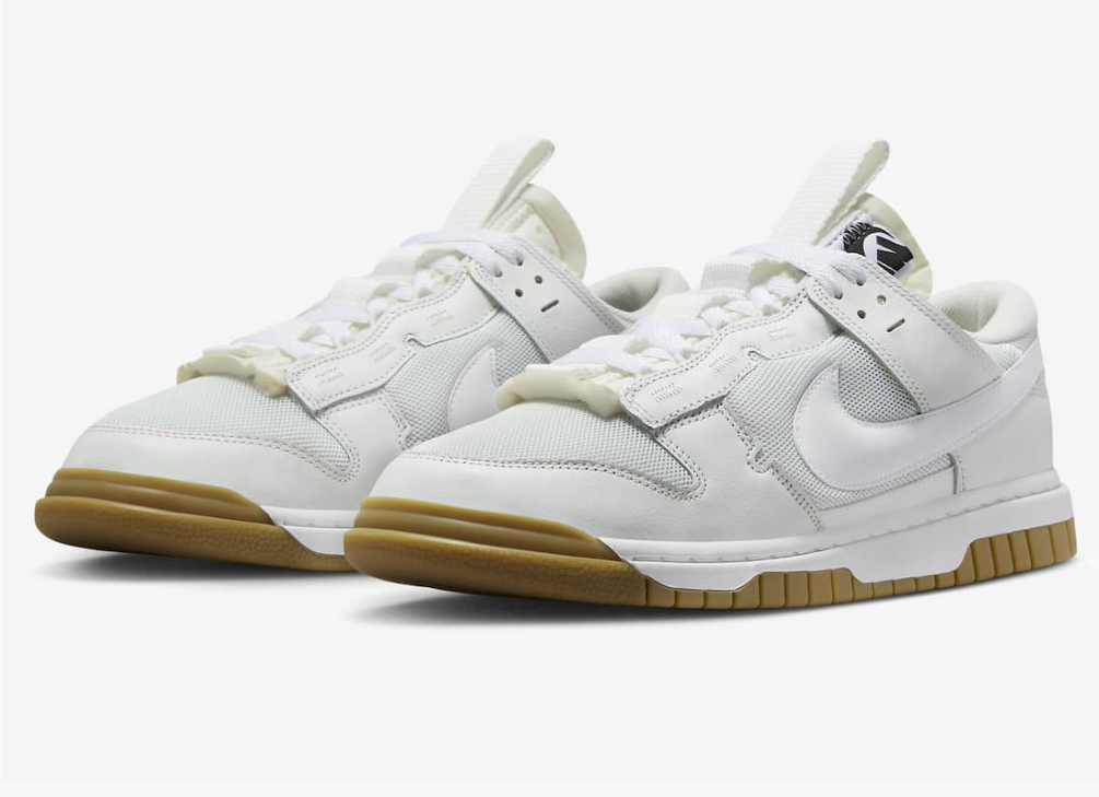 NIKE DUNK LOW - REMASTERED WHITE GUM