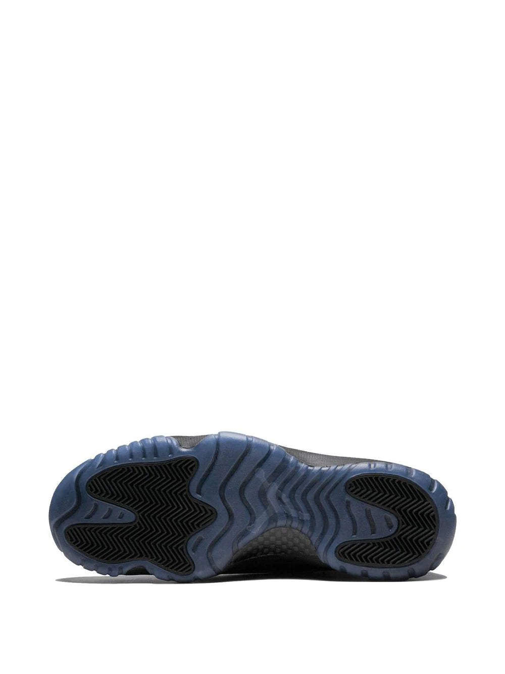 AIR JORDAN 11 - RETRO CAP AND GOWN