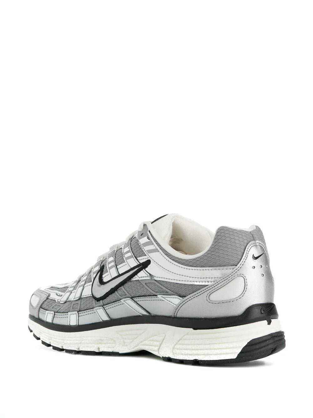 NIKE P-6000 - METALLIC SILVER