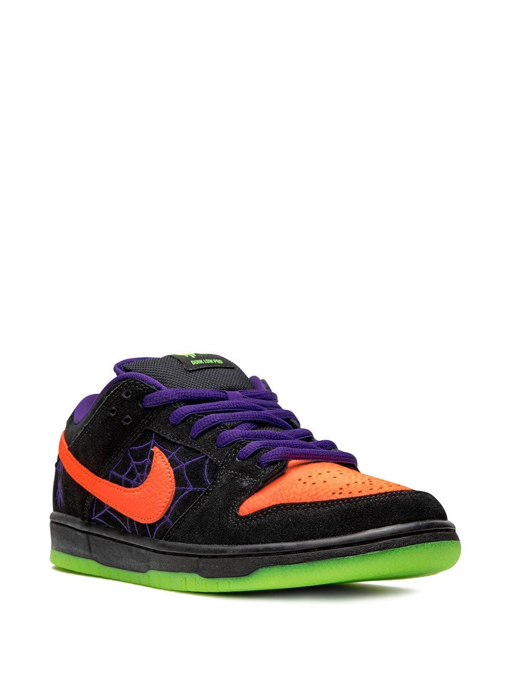 NIKE DUNK LOW - SB NIGHT OF MISCHIEF