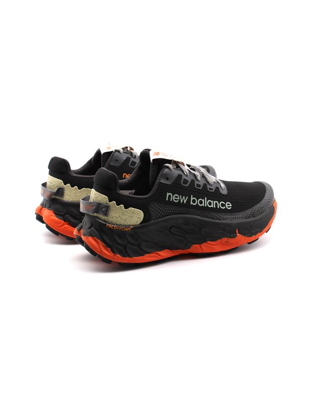 NEW BALANCE - MORE TRAIL V3 BLACK CAYENNE x FRESH FOAM