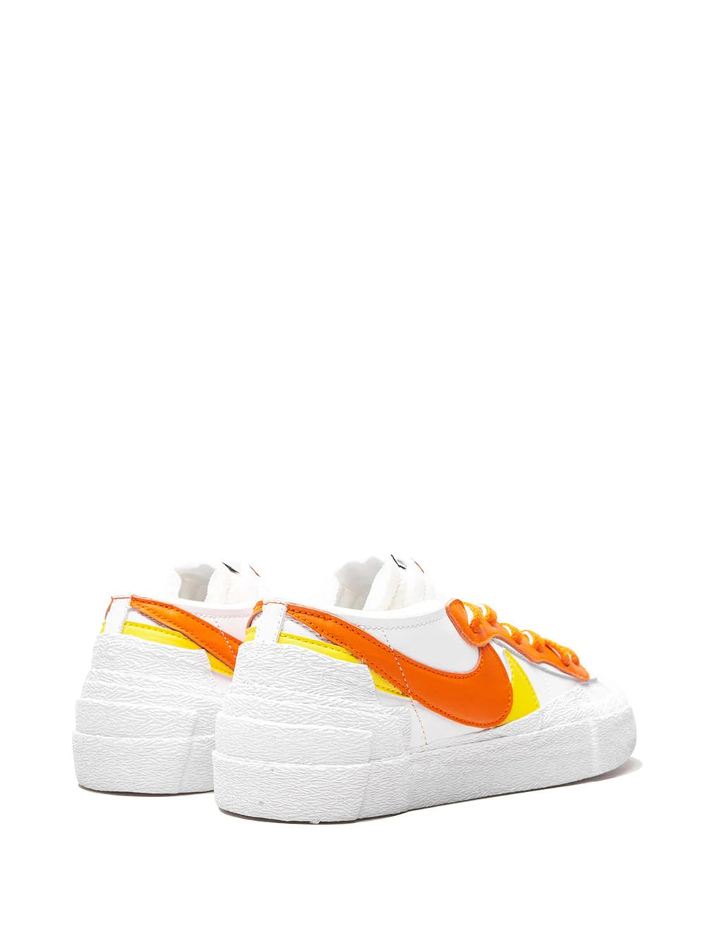 NIKE BLAZER LOW x SACAI - WHITE MAGMA ORANGE