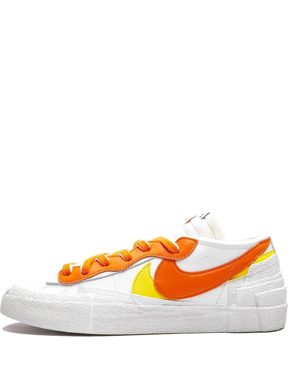 NIKE BLAZER LOW x SACAI - WHITE MAGMA ORANGE