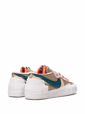 NIKE BLAZER LOW x SACAI - ROSEAU x KAWS