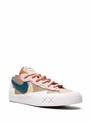 NIKE BLAZER LOW x SACAI - ROSEAU x KAWS