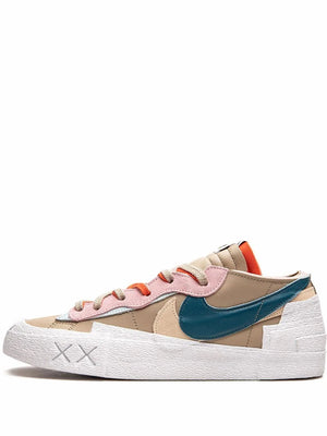 NIKE BLAZER LOW x SACAI - ROSEAU x KAWS