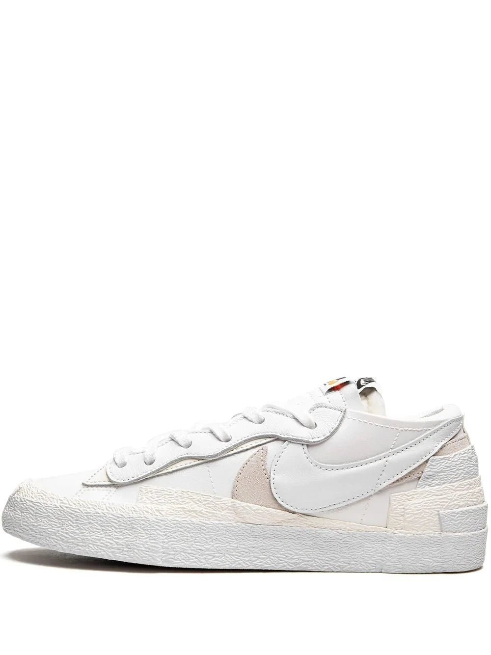 NIKE BLAZER LOW x SACAI - WHITE PATENT