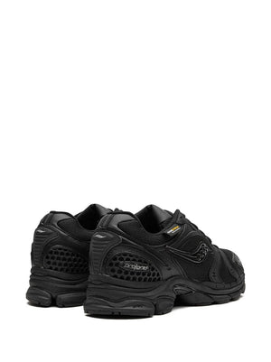 SAUCONY - PROGRID TRIUMPH 4 BLACK