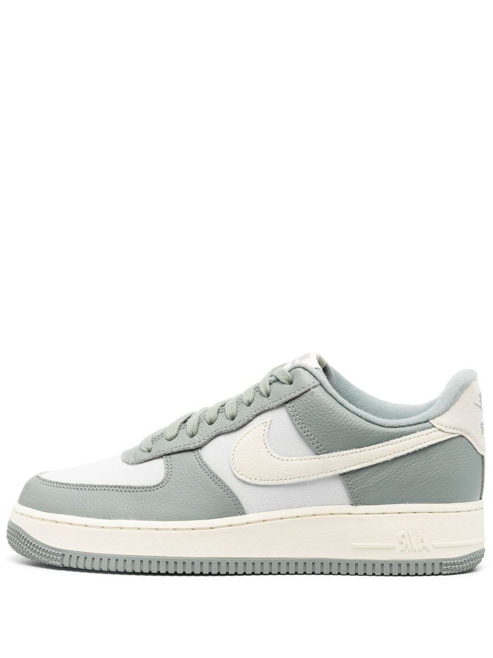 NIKE AIR FORCE 1 LOW - LX MICA GREEN