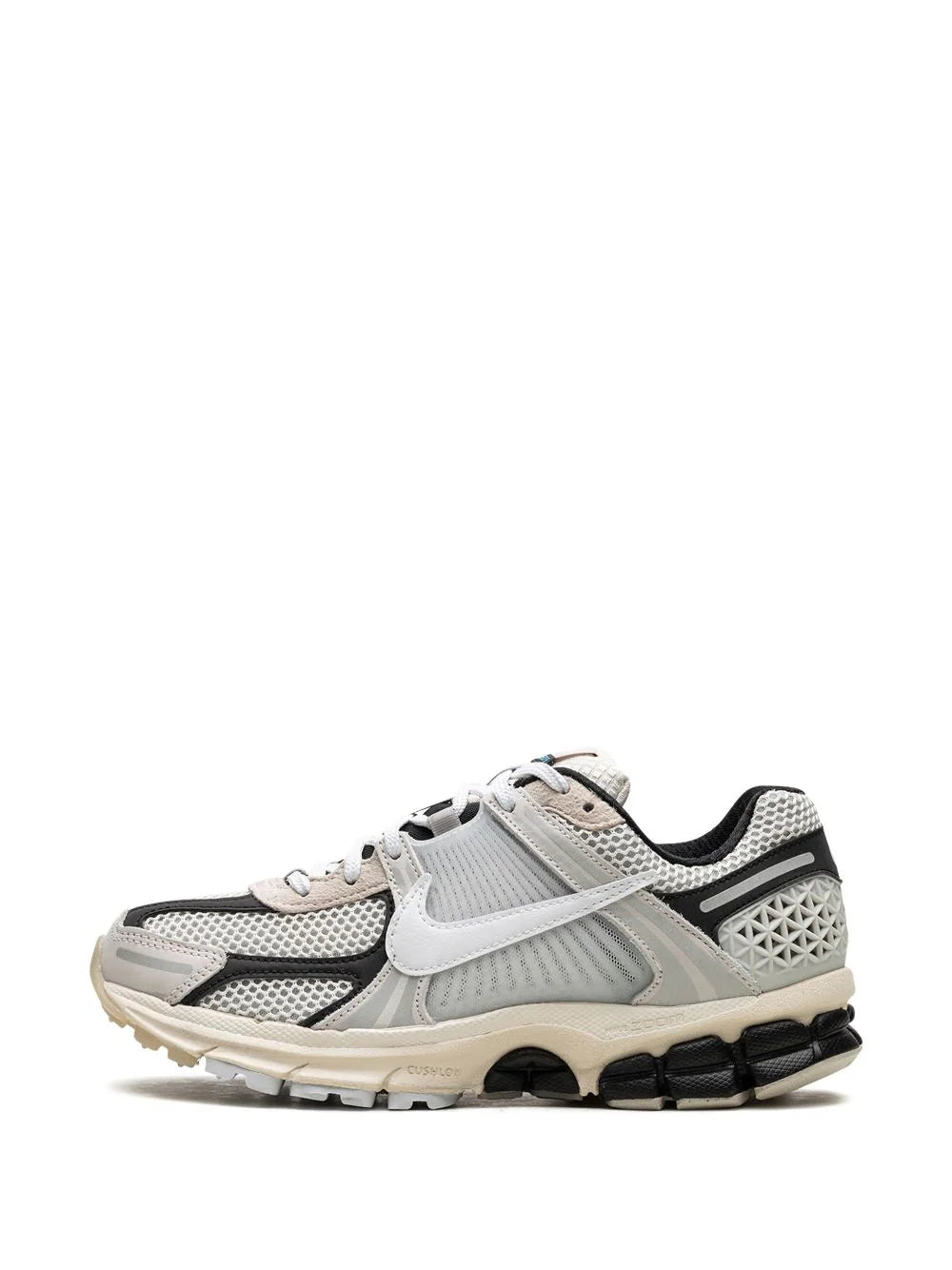 NIKE ZOOM VOMERO 5 - SUPERSONIC