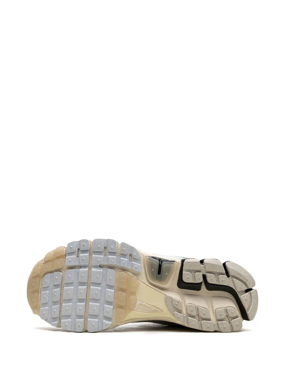 NIKE ZOOM VOMERO 5 - SUPERSONIC