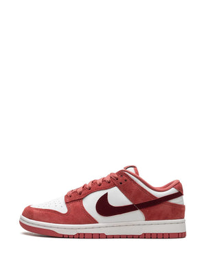 NIKE DUNK LOW - VALENTINE'S DAY