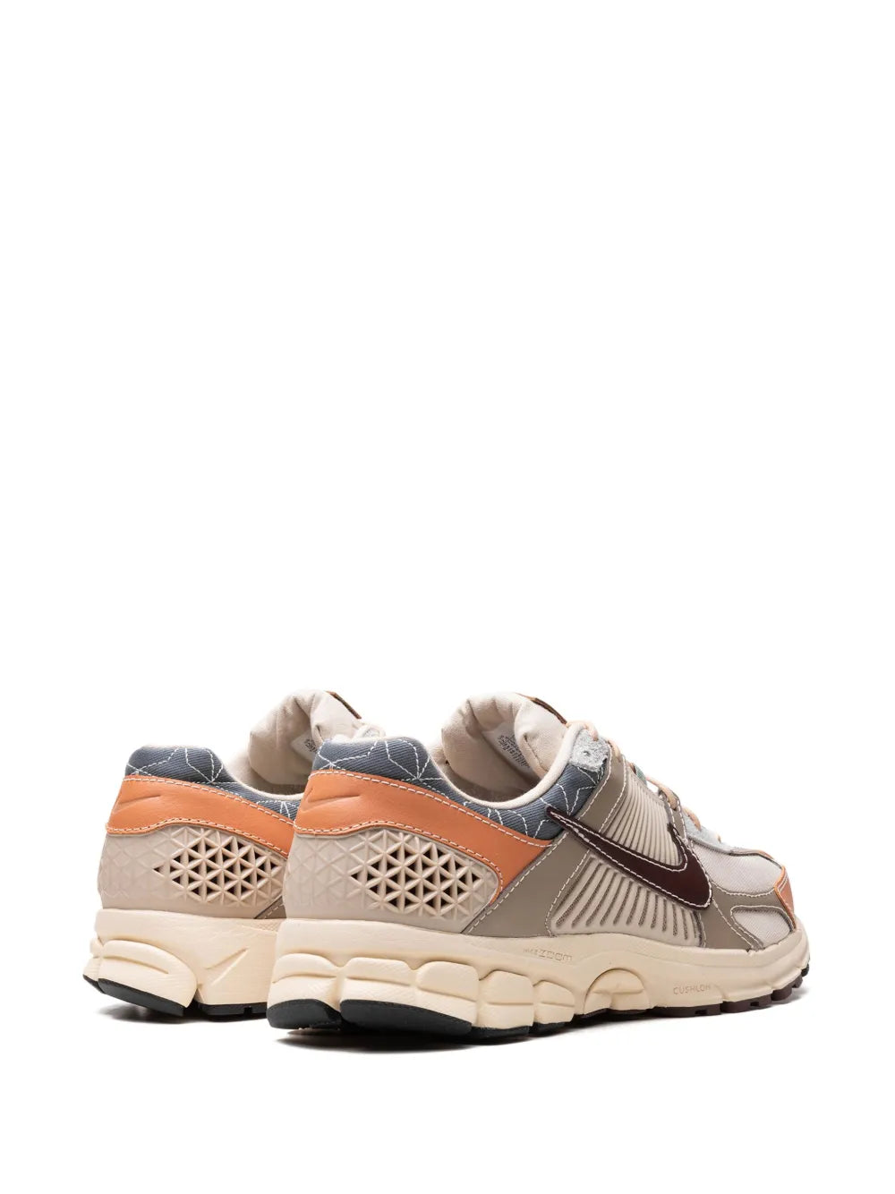 NIKE AIR - ZOOM VOMERO 5 SASHIKO