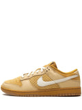 NIKE DUNK LOW - WAFFLE