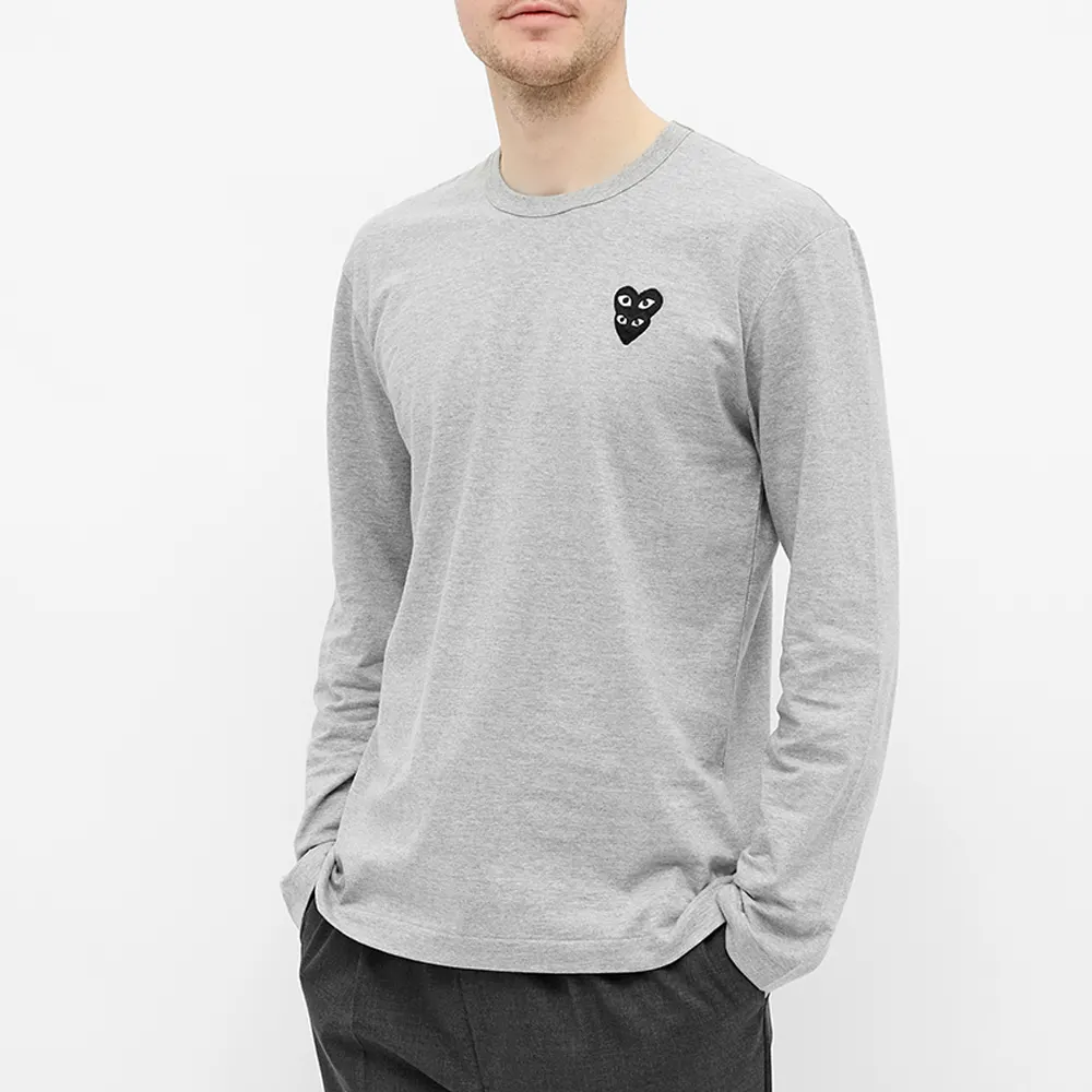 T-SHIRT A MANCHES LONGUE COMME DES GARCONS PLAY - GRIS ( OVERLAPPING HEART )